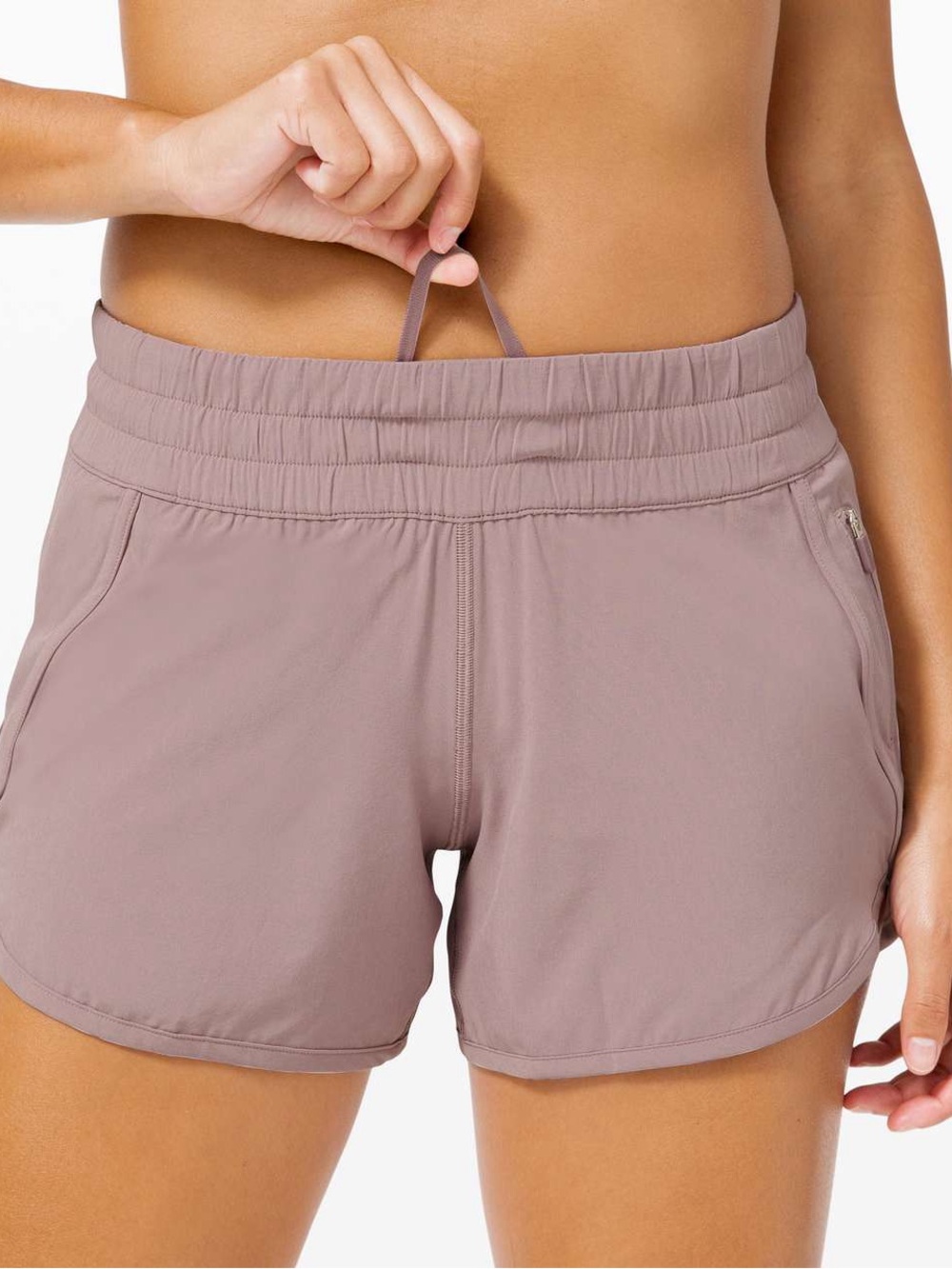 Lululemon Tracker Short V 4” Violet Verbena Sz 4 💜✨